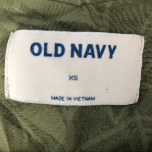 Old Navy Cold Shoulder Top Green Palm Leaf Print SZ XS - Picture 2 of 3